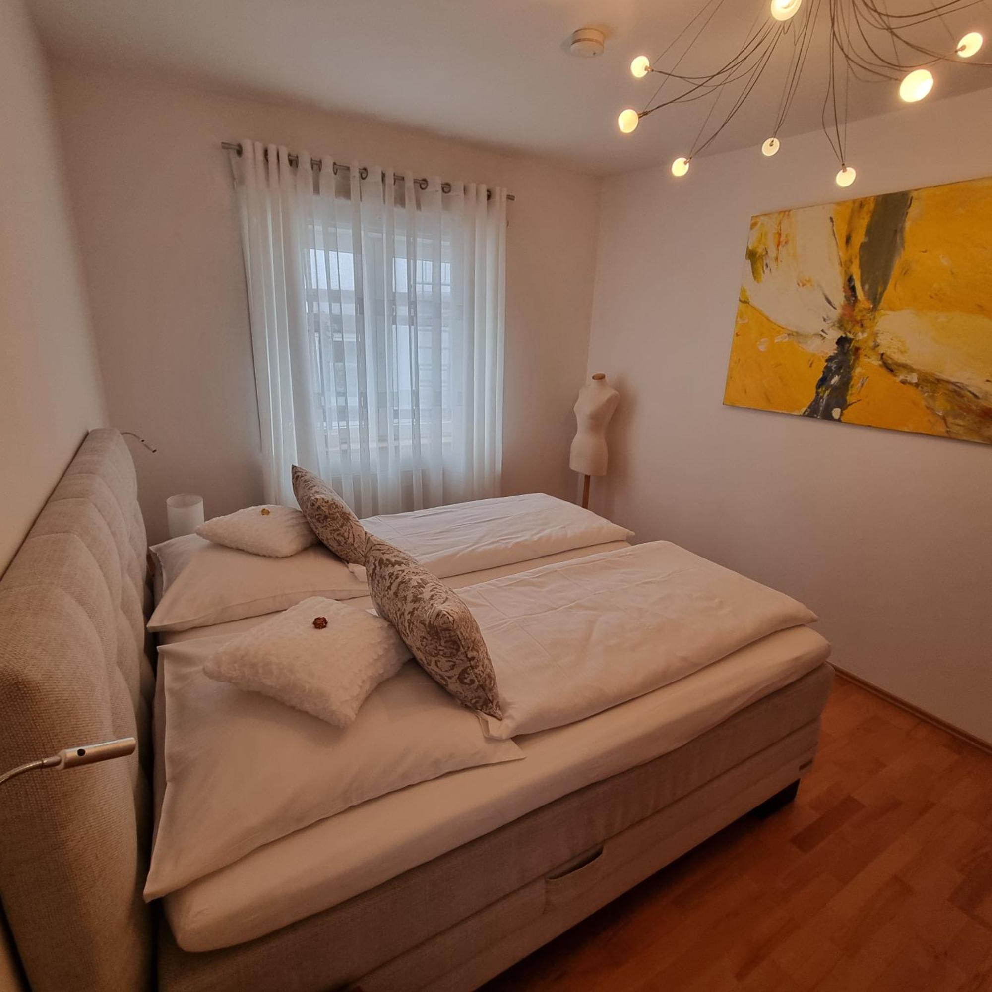 Ferienwohnung Janus Altstadt-Hameln Haus 2 Inklusive Parkplatz - Mit Und Ohne Terrasse Oder Loggia 哈默尔恩 外观 照片