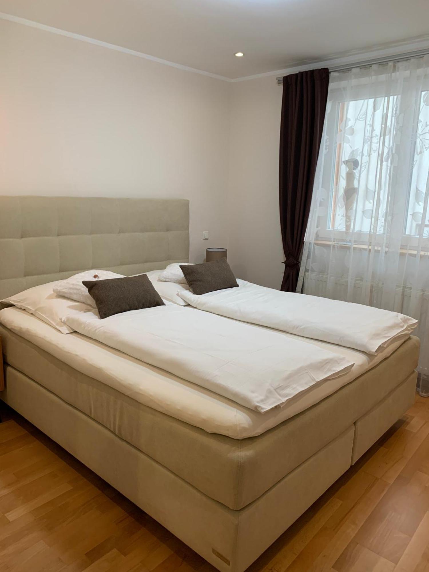 Ferienwohnung Janus Altstadt-Hameln Haus 2 Inklusive Parkplatz - Mit Und Ohne Terrasse Oder Loggia 哈默尔恩 外观 照片