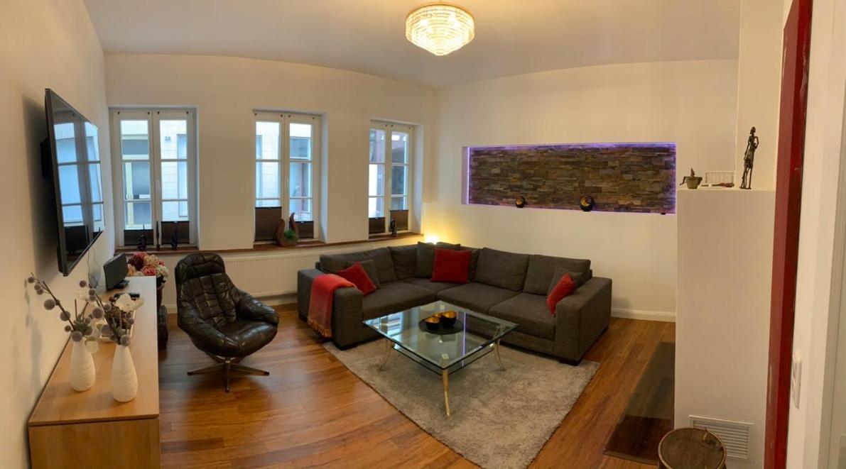 Ferienwohnung Janus Altstadt-Hameln Haus 2 Inklusive Parkplatz - Mit Und Ohne Terrasse Oder Loggia 哈默尔恩 外观 照片