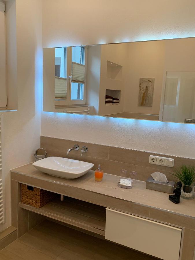 Ferienwohnung Janus Altstadt-Hameln Haus 2 Inklusive Parkplatz - Mit Und Ohne Terrasse Oder Loggia 哈默尔恩 外观 照片